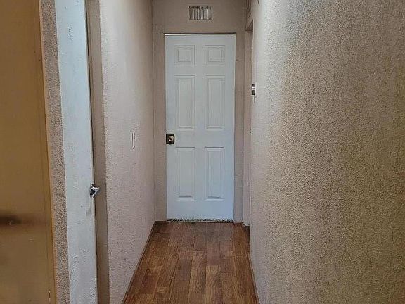 5th image of 4271 N 1st St