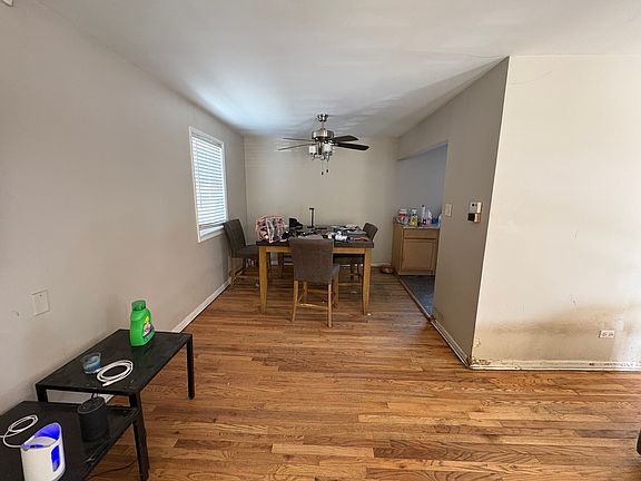 5th image of 1827 218th Pl
