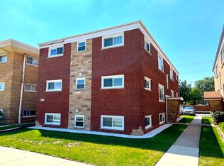 8507 W Cermak Rd #B, Riverside, IL 60546