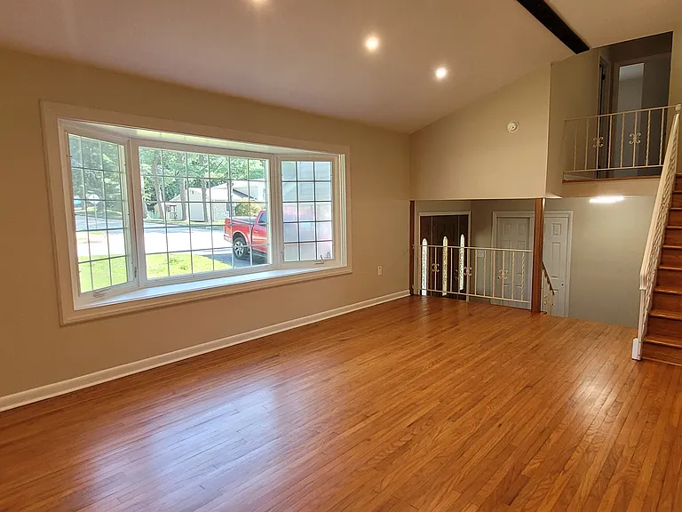270 Riverview Rd — Photo 7