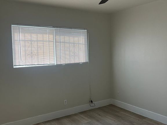 4th image of 12722 S Figueroa St APT 9
