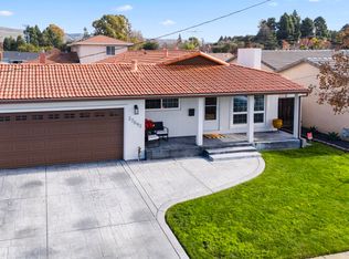 27092 Gading Rd, Hayward, CA 94544