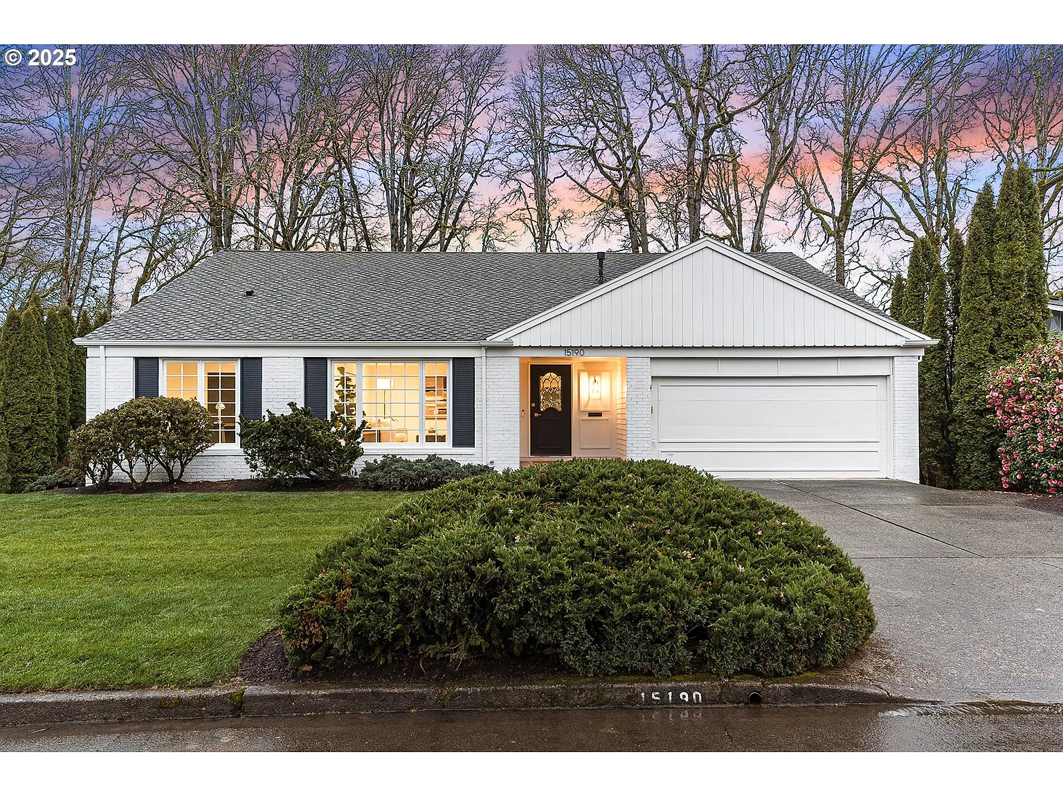 15190 NW Oak Hills Dr photo 1