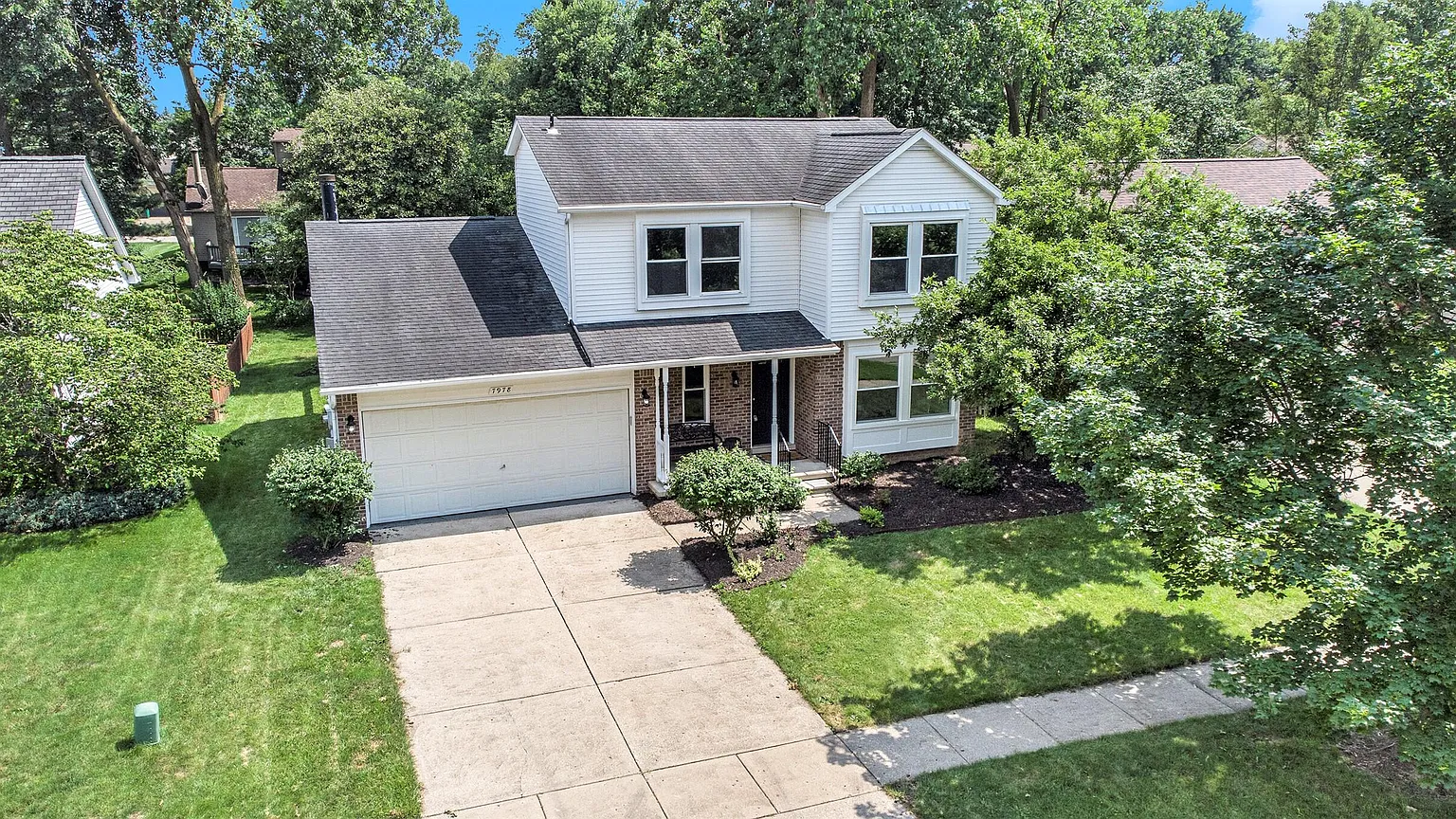 7978 Lake Crest Dr photo 1