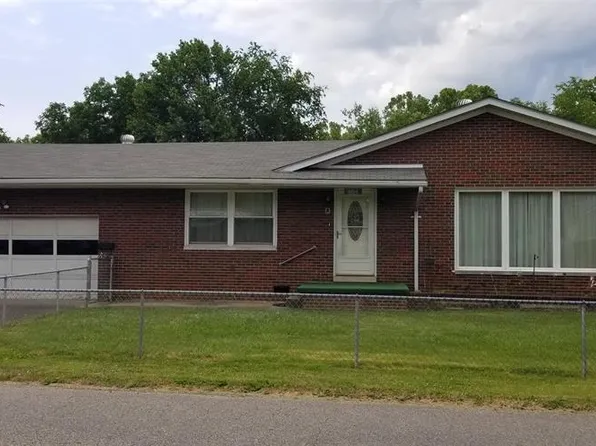 4804 Sunset Dr, Huntington, WV 25704