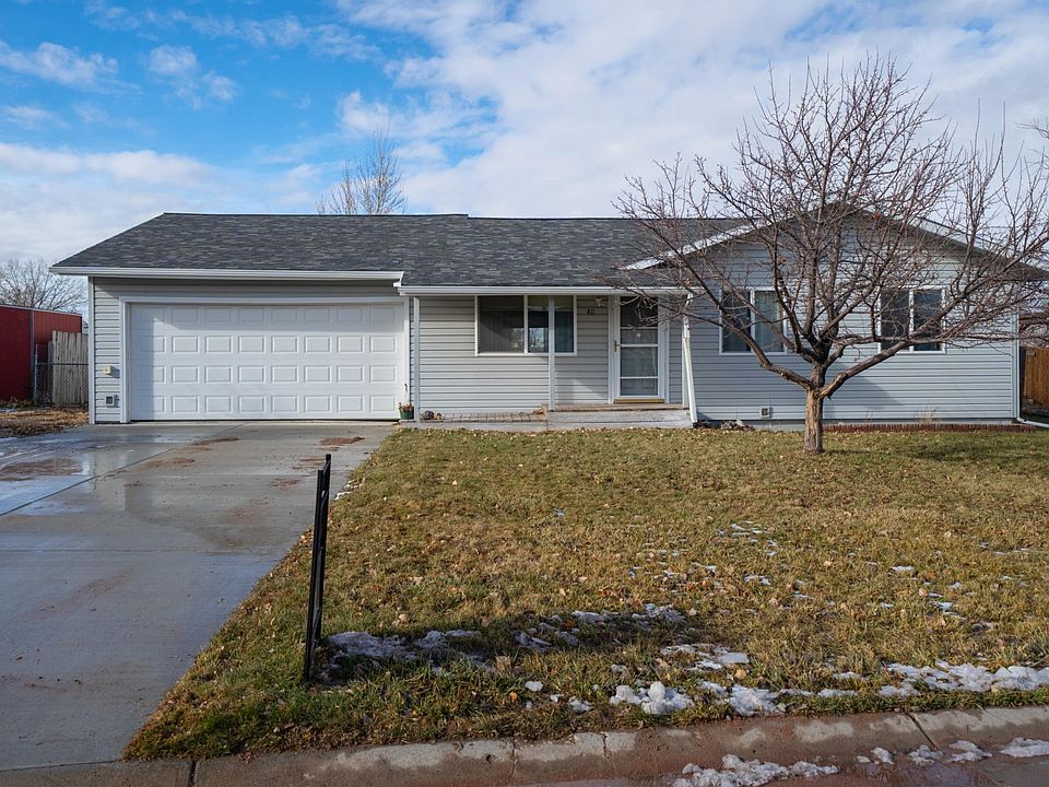 411 Sandcreek Cir-2