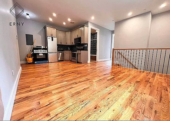 1st image of 2264 Pacific St #1R