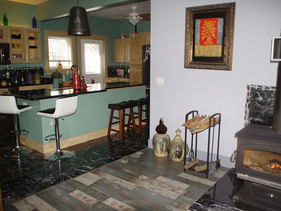 1st image of 507 W 28th St