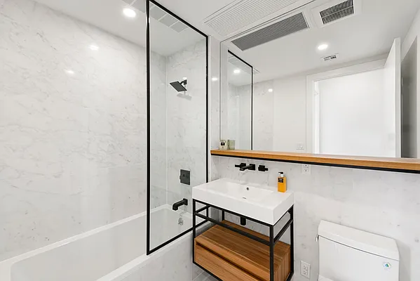 Sold by Nest Seekers International | media 14