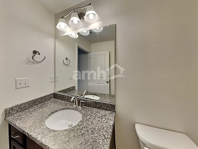 4320 Reisswood Loop — Photo 15