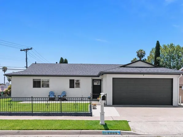 4009 Genine Dr, Oceanside, CA 92056