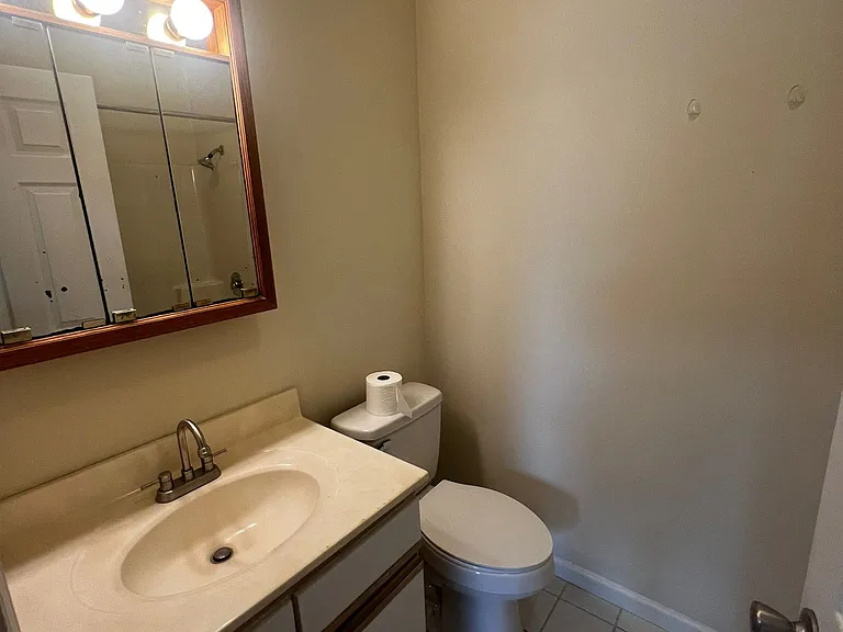 20 Pine Shore Dr #8 — Photo 4