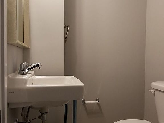 4th image of 1699 Sherwood Ave