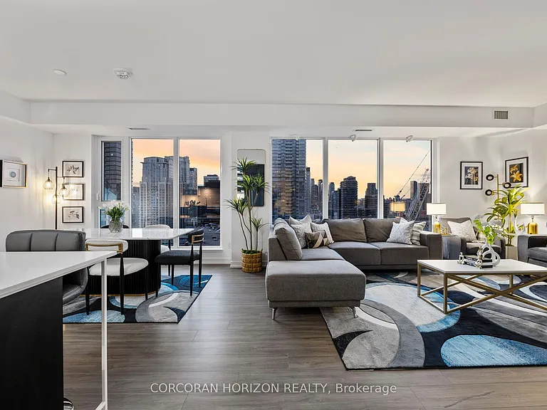 20 Edward St #Penthouse 1 — Photo 9