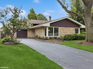 5771 Longview Dr, Countryside, IL 60525