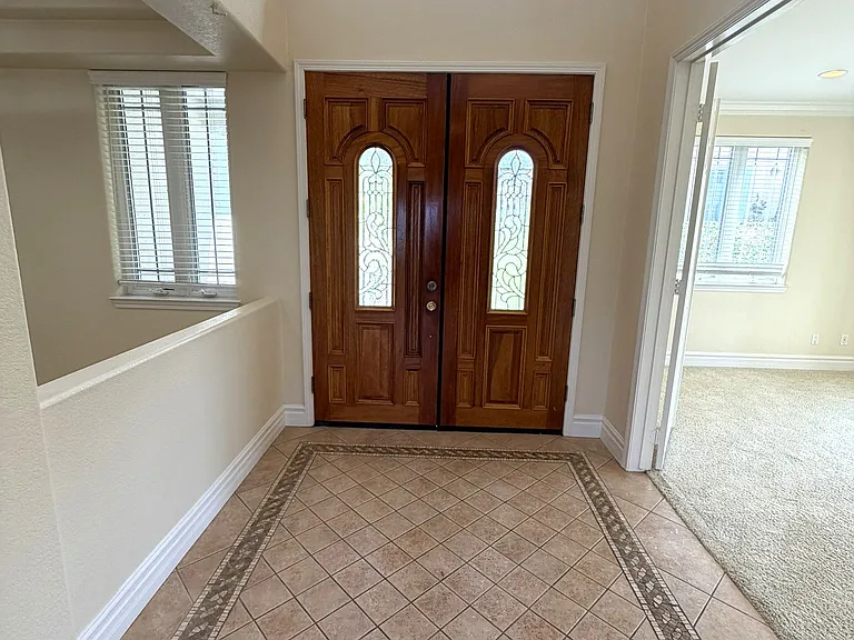 1322 Sonia Ct — Photo 3