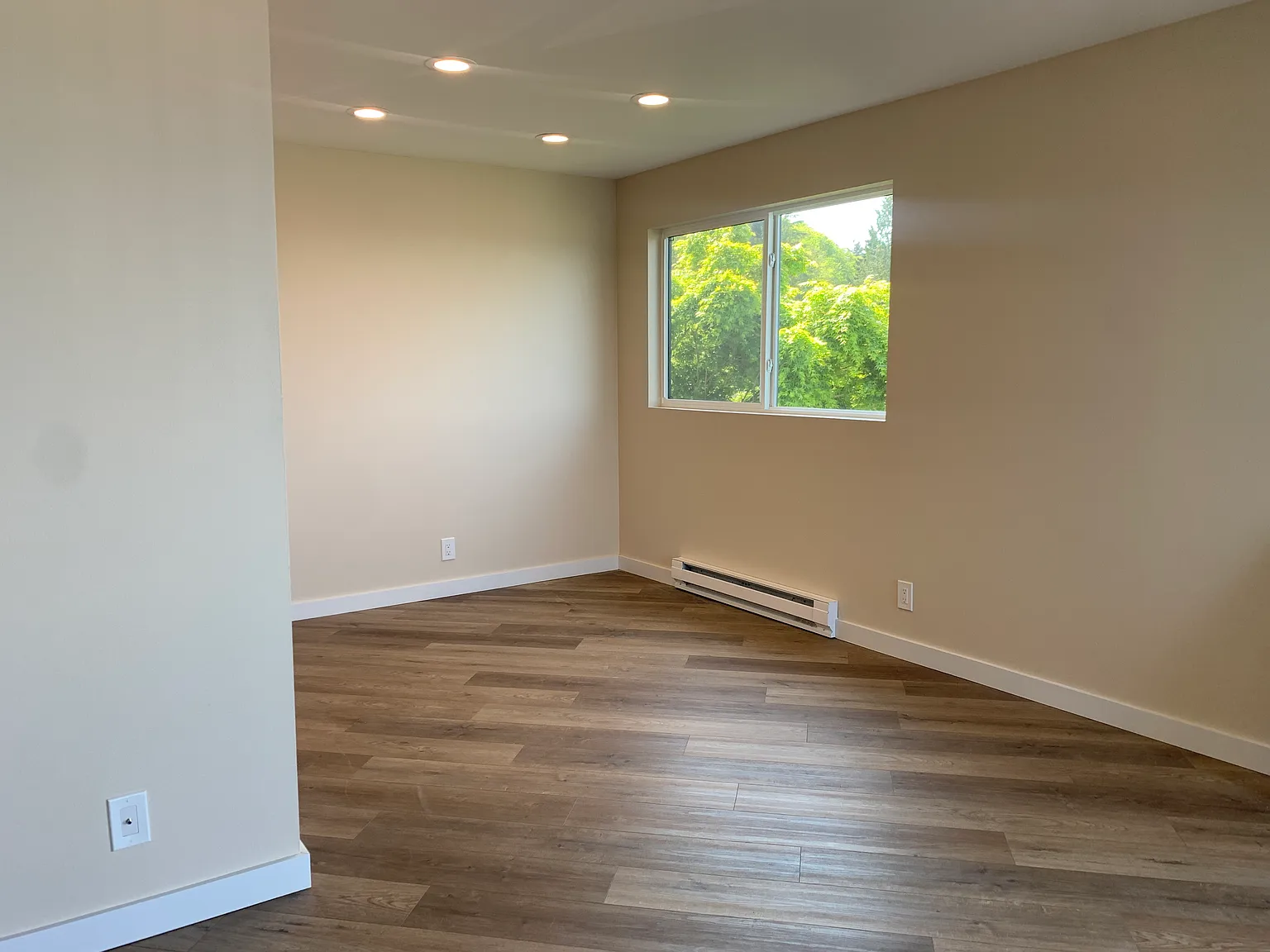 2 bed, 1400 sqft, $3,700 — Photo 4