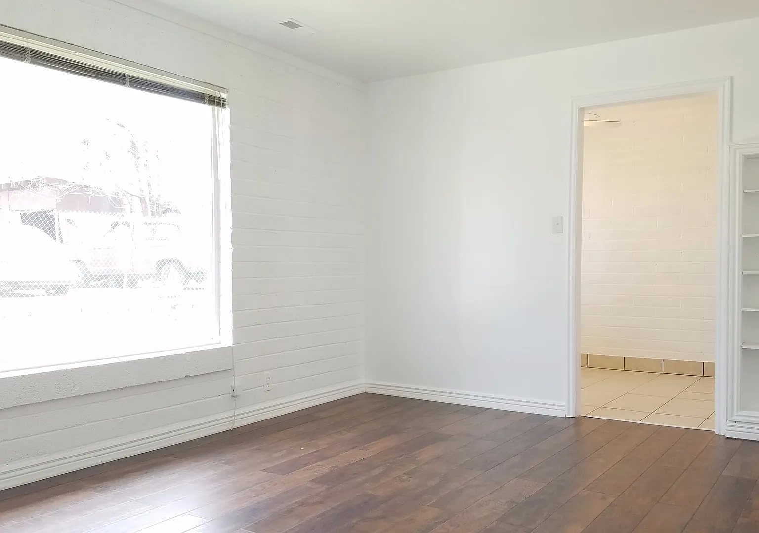 370 E. 200 N. — Photo 2
