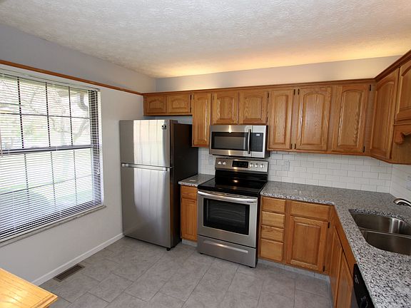 5th image of 8504 Sea Pines Ln