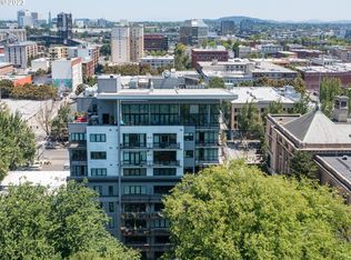 300 NW 8th Ave APT 804, Portland, OR