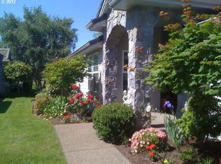 705 Castle Pines Dr, Salem, OR 97303
