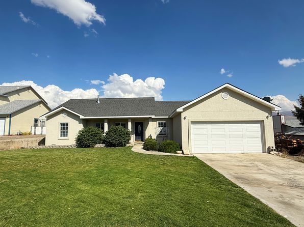 222 Castle Way
