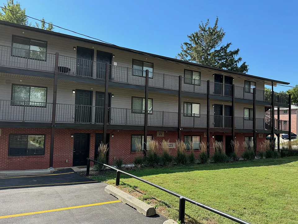 1325 S 30th Ave #6