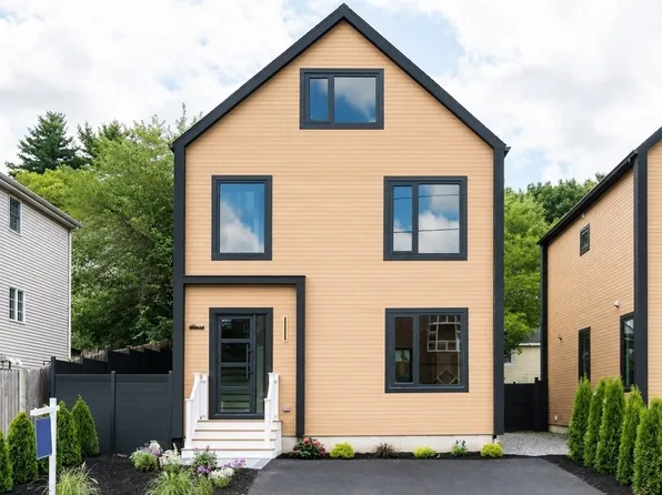 236 Lake St, Waltham, MA 02451