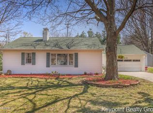 2482 College Ave NE, Grand Rapids, MI 49505