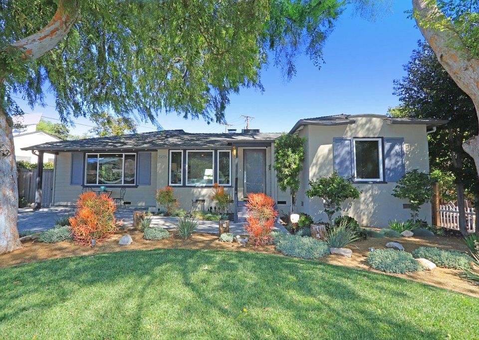 1st image of 3215 W Valley Heart Dr