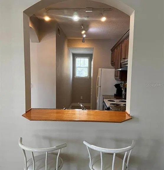 611 Campus St #180 — Photo 7