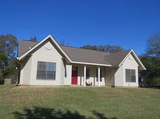 2178 John Branch Rd, Batesville, MS 38606