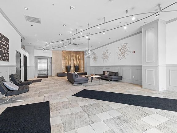 3rd image of 601 E Ogden AVENUE #405