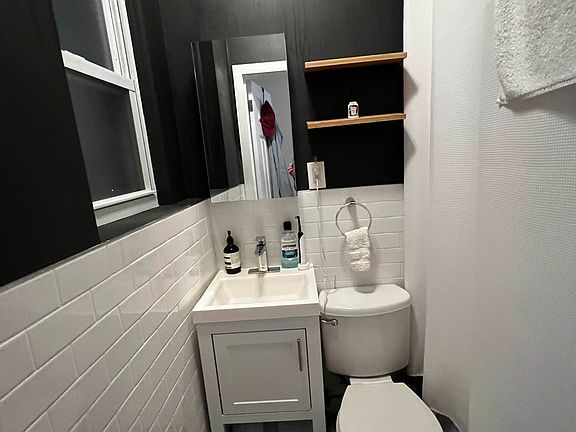 4th image of 167 Bleecker St APT 7
