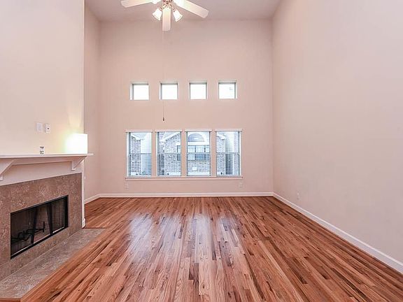 2nd image of 3634 Main Plaza Dr