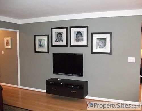 3rd image of 1325 Woodlawn Ave