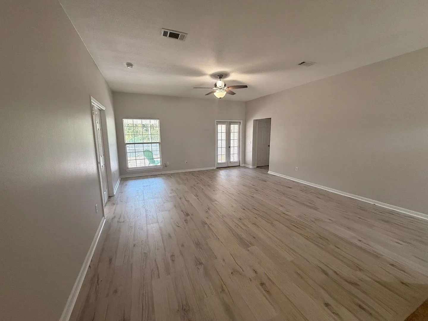 3445 Azalea Way Panama City, FL 32405 — Photo 2