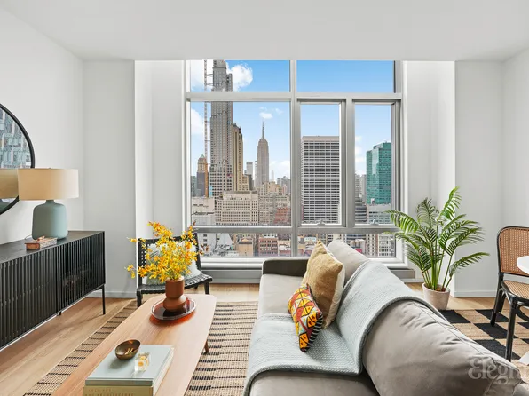 18 West 48th Street image 5 of 34