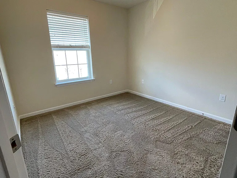 102 Woodside Dr — Photo 23