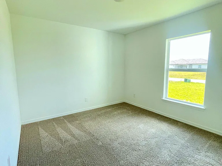 2809 NW 8th Pl — Photo 18