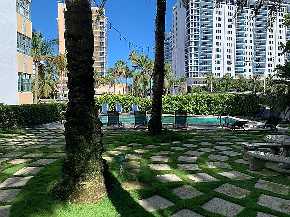 Courtyard w pool facing east