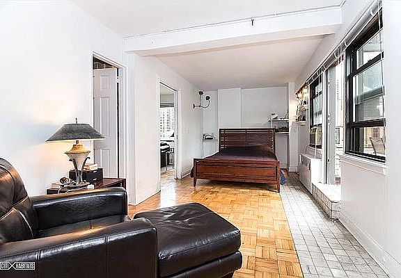 4th image of 335 E 51st St APT 11D