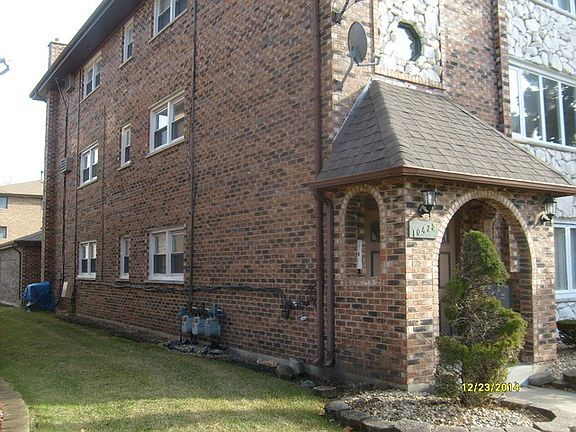 3rd image of 10425 Mansfield Ave APT 2