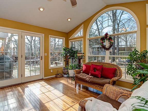 5th image of 4336 E Whitehall Dr