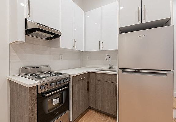 3rd image of 1092 Bedford Ave #1B