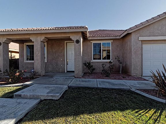 5th image of 8719 San Jacinto Ave