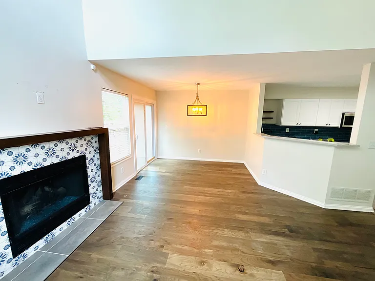 606 Chadwood Dr — Photo 6
