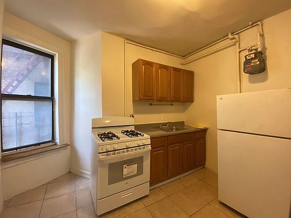 4th image of 473 W 158th St APT 27