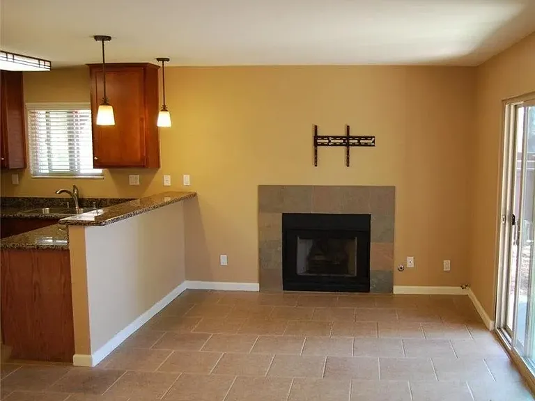 207 Westlake Dr #3 — Photo 4