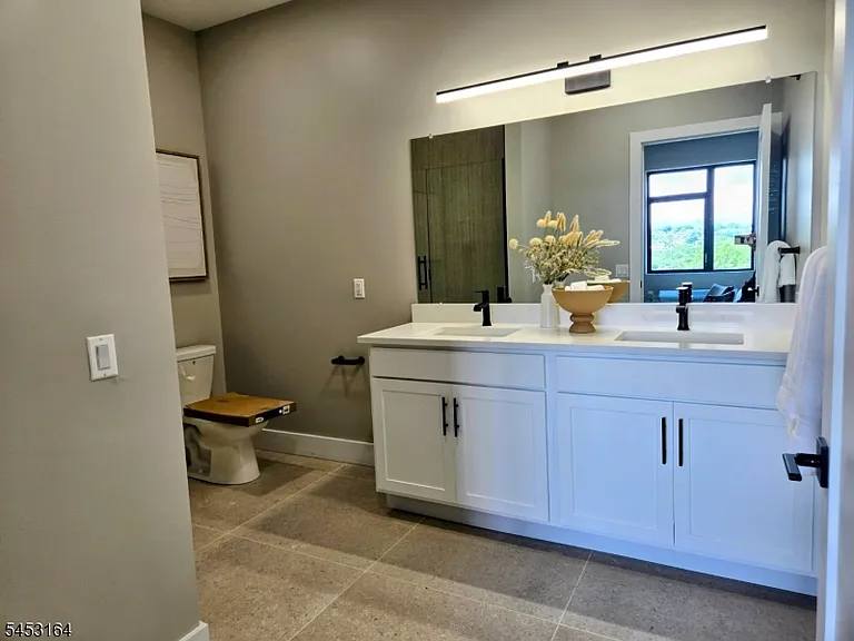450 Washington Ave #205 — Photo 8